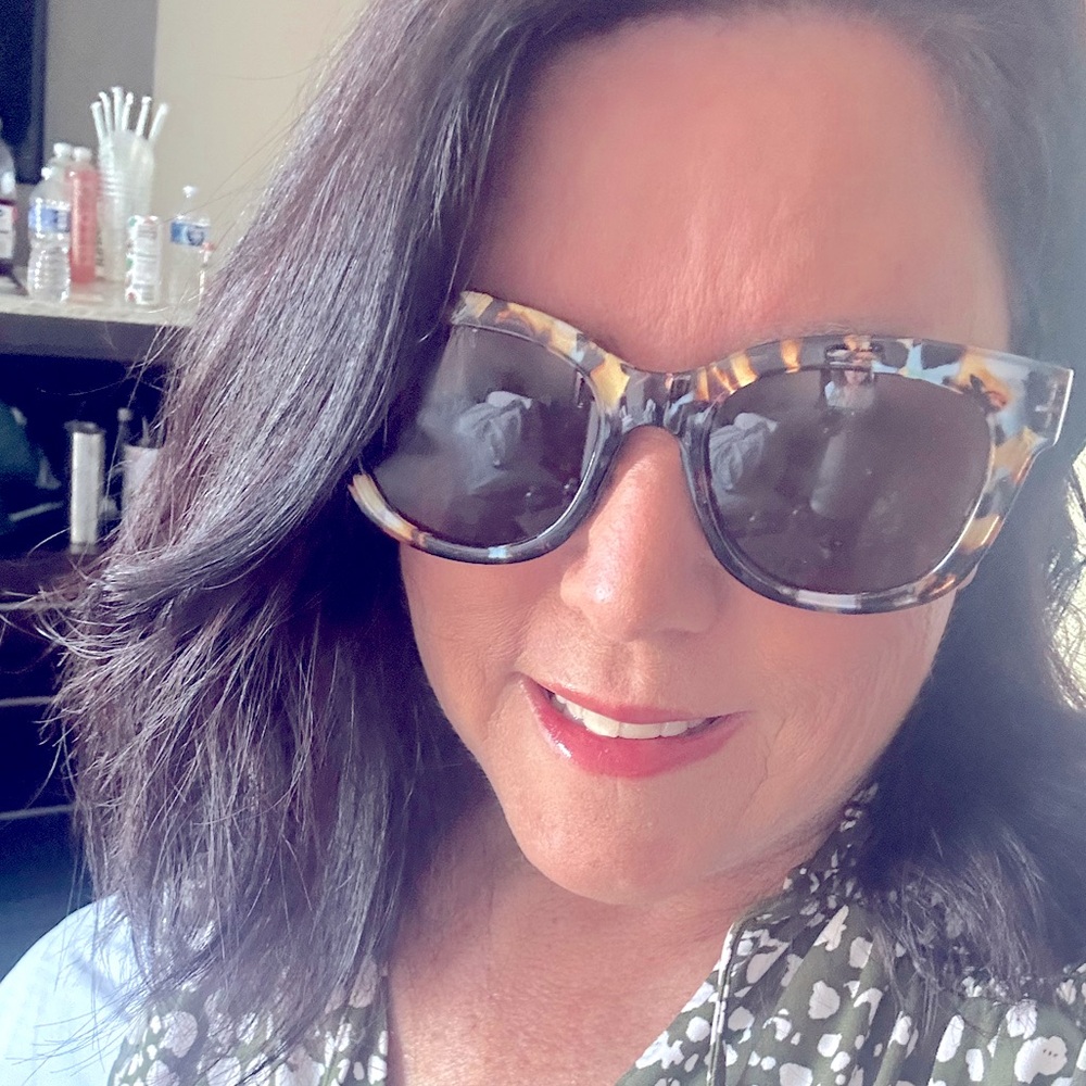 Meet your Posher, Linda